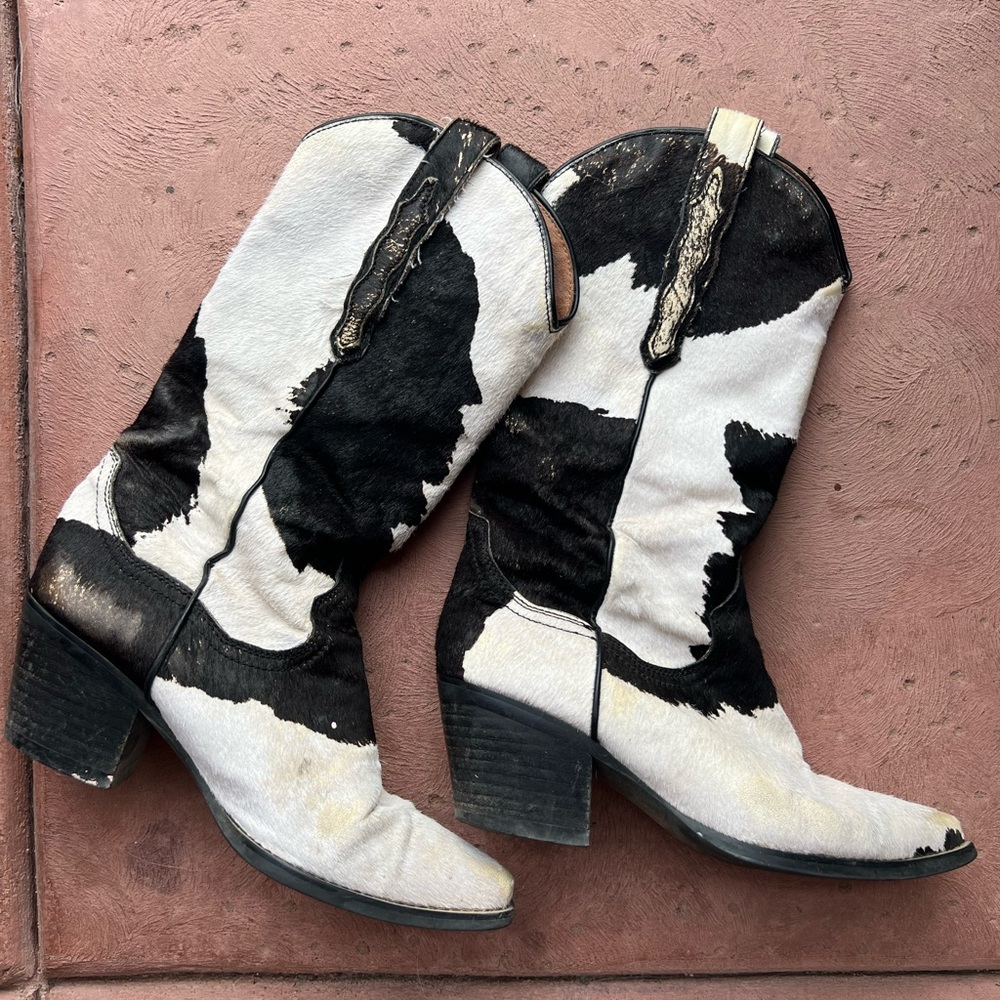7 Jeffrey Campbell Dagget cowhide boot